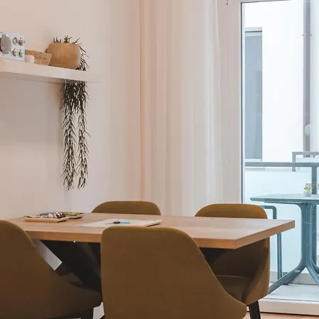 Apartment Stylish In The Center Of - Station - Wifi-netflix *